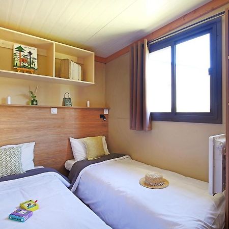 Camping Des Loisirs Evron 호텔 외부 사진