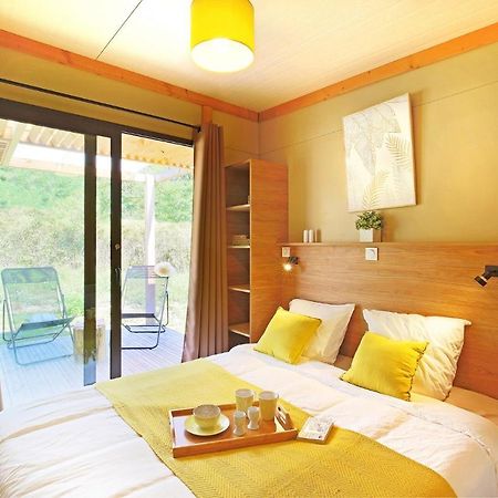 Camping Des Loisirs Evron 호텔 외부 사진